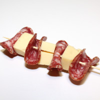 finger-food-a-spillo-salame-e-silter_3844_gastronomia-d-asporto_zani-catering