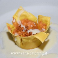 Primo_Percorso-di-terra_Lasagnetta-con-ragu-bianco-su-vellutata-di-Parmigiano_zani