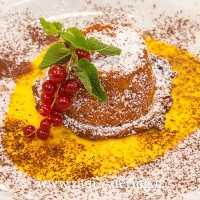 Dessert_Percorso-tipico-2_Il-Tortino-di-mela-e-cannella-con-salsa-vaniglia_zani-catering